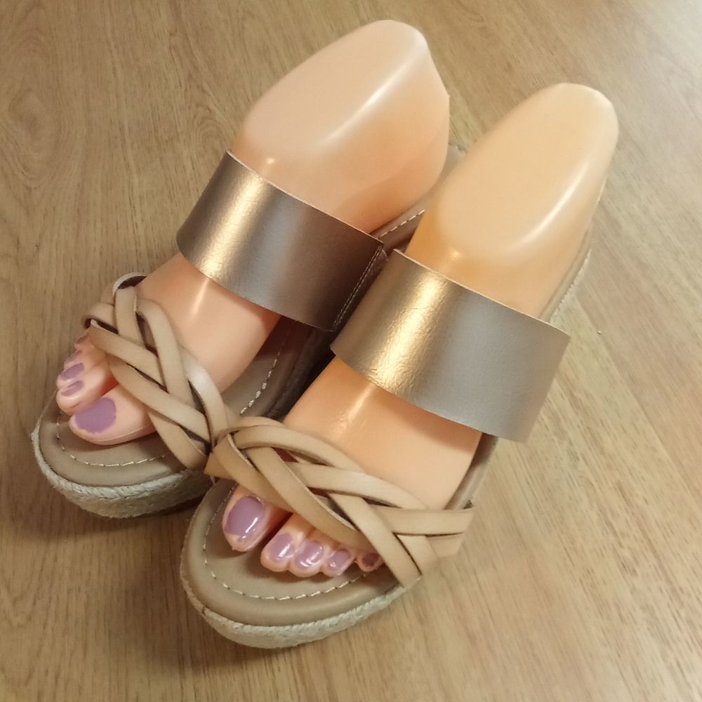 Lane Bryant wedges espadrille slides faux leather 8 Wide Gold